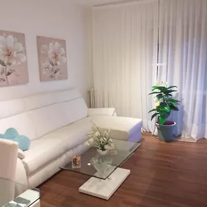 https://sesto-calende-centro.it-lombardy.com