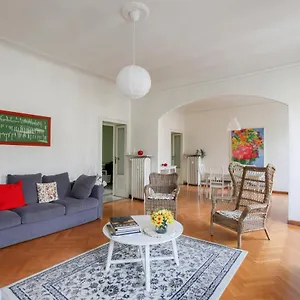 https://apt-with-balcony-50-m-far-from-pagano-m1.it-lombardy.com