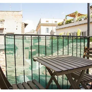Apartment M9 Pantheon Attic 10, Rome