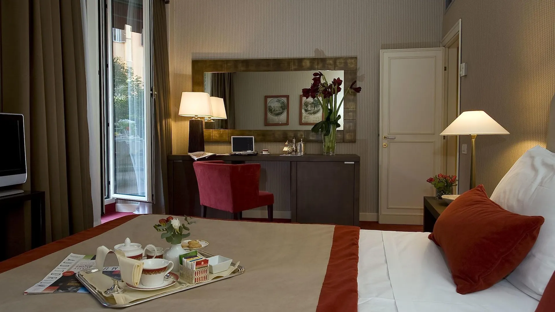 Hotel Dei Borgognoni Rome