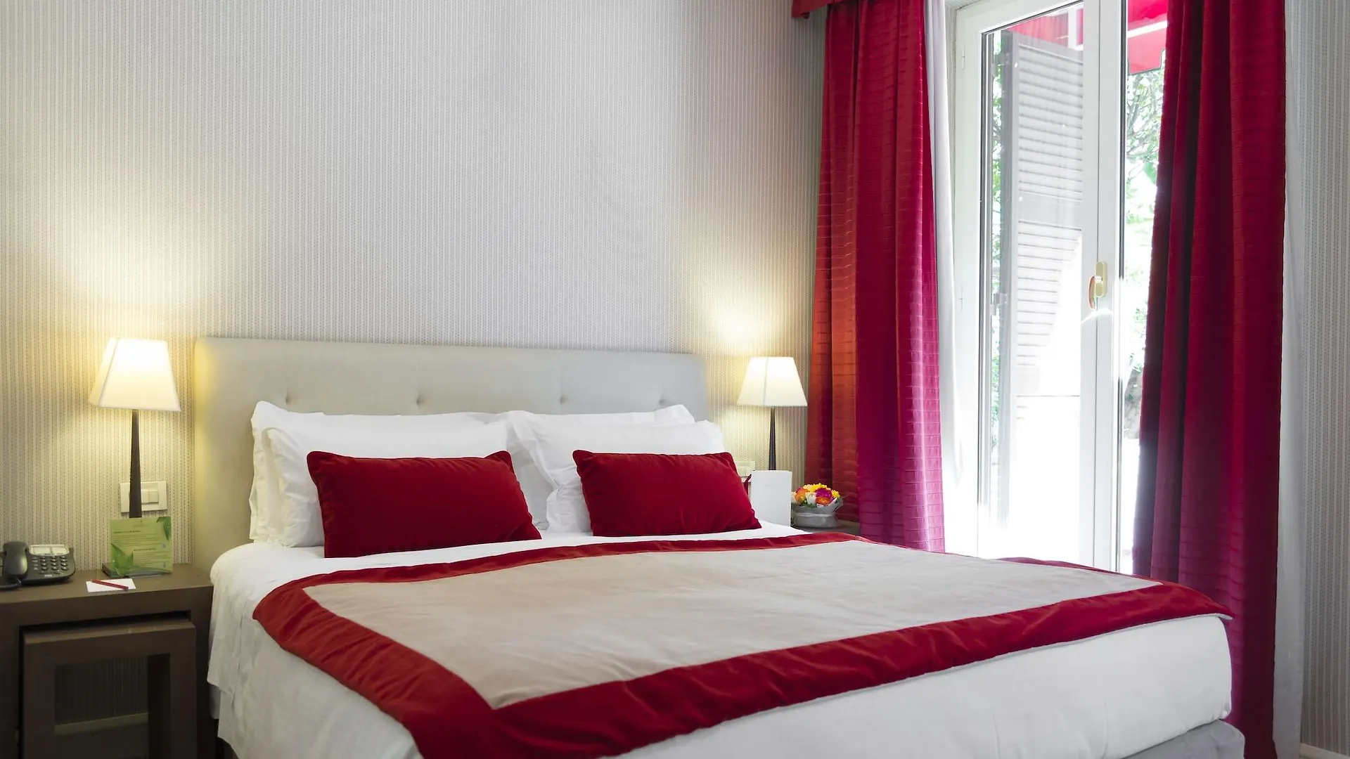 Hotel Dei Borgognoni Rome 4*,  Italië